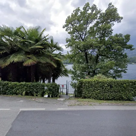 Palazzo Dei Leoni Villa *