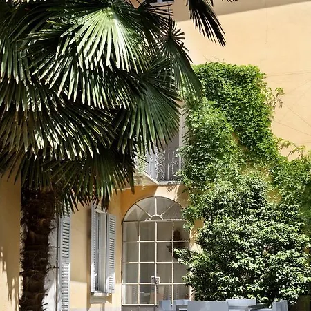 Palazzo Dei Leoni * 阿米诺