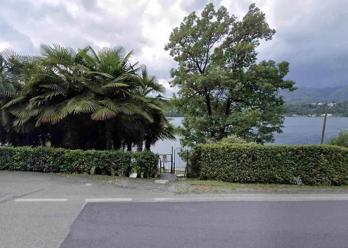 Palazzo Dei Leoni Villa *