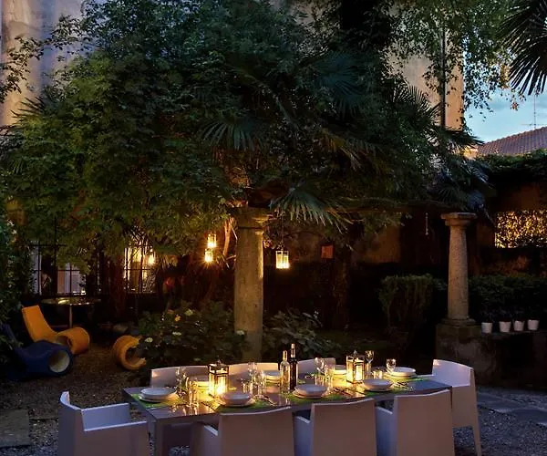 Palazzo Dei Leoni Ameno